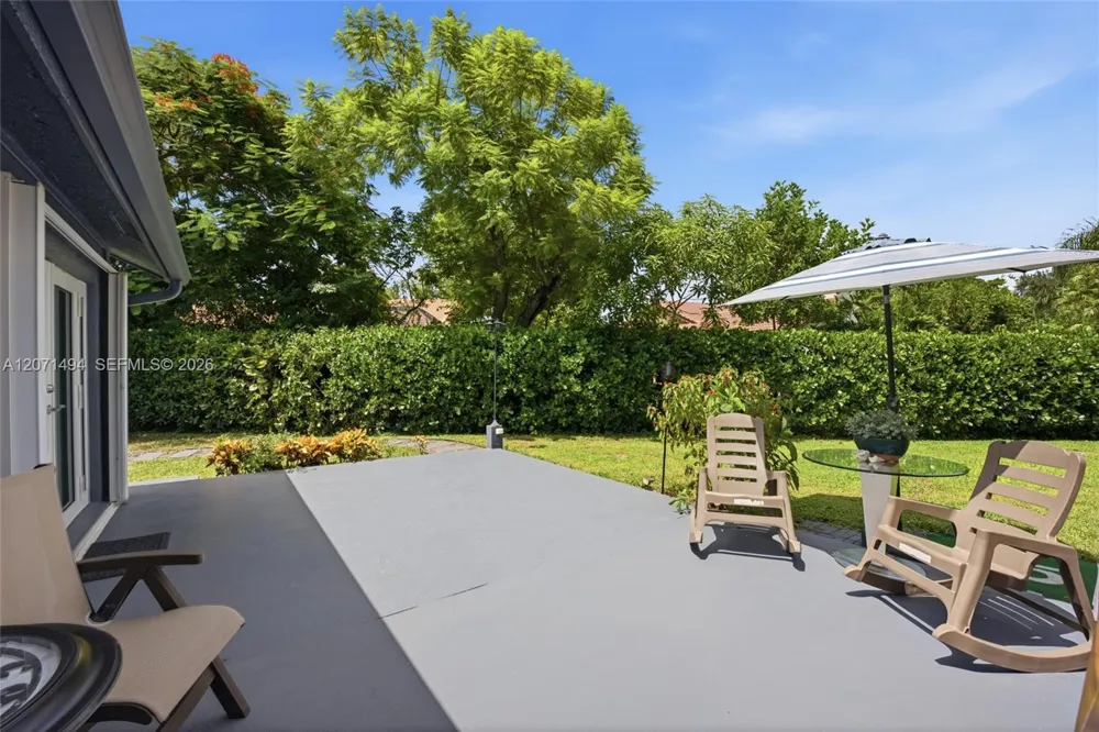 3913 NW 72nd Ln Coral Springs, FL 33065