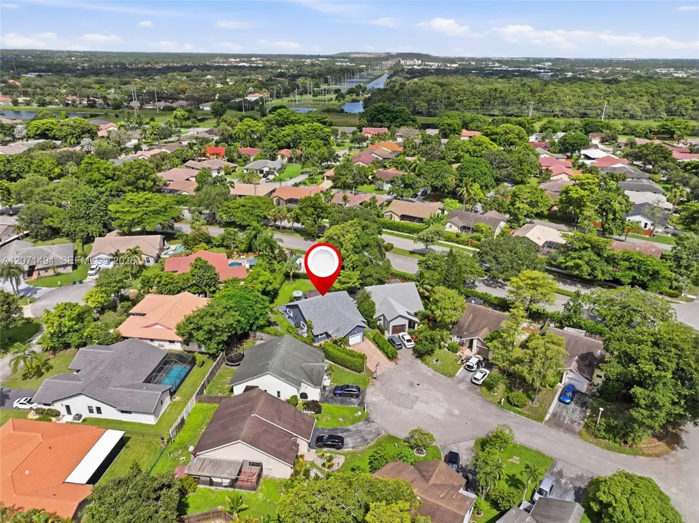 3913 NW 72nd Ln Coral Springs, FL 33065