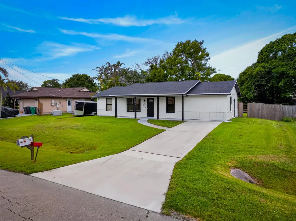 6101 BALSAM DRIVE Fort Pierce, FL 34982