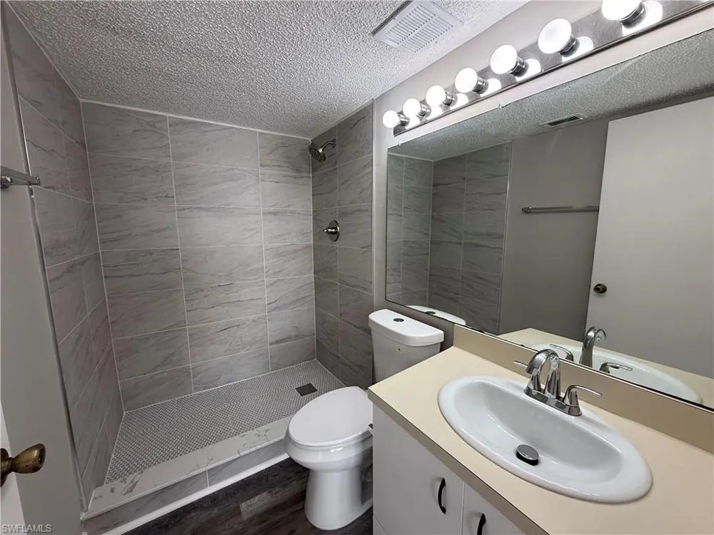 13535 Eagle Ridge Drive #725 Fort Myers, FL 33912