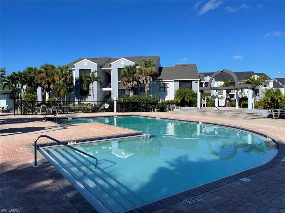 13535 Eagle Ridge Drive #725 Fort Myers, FL 33912