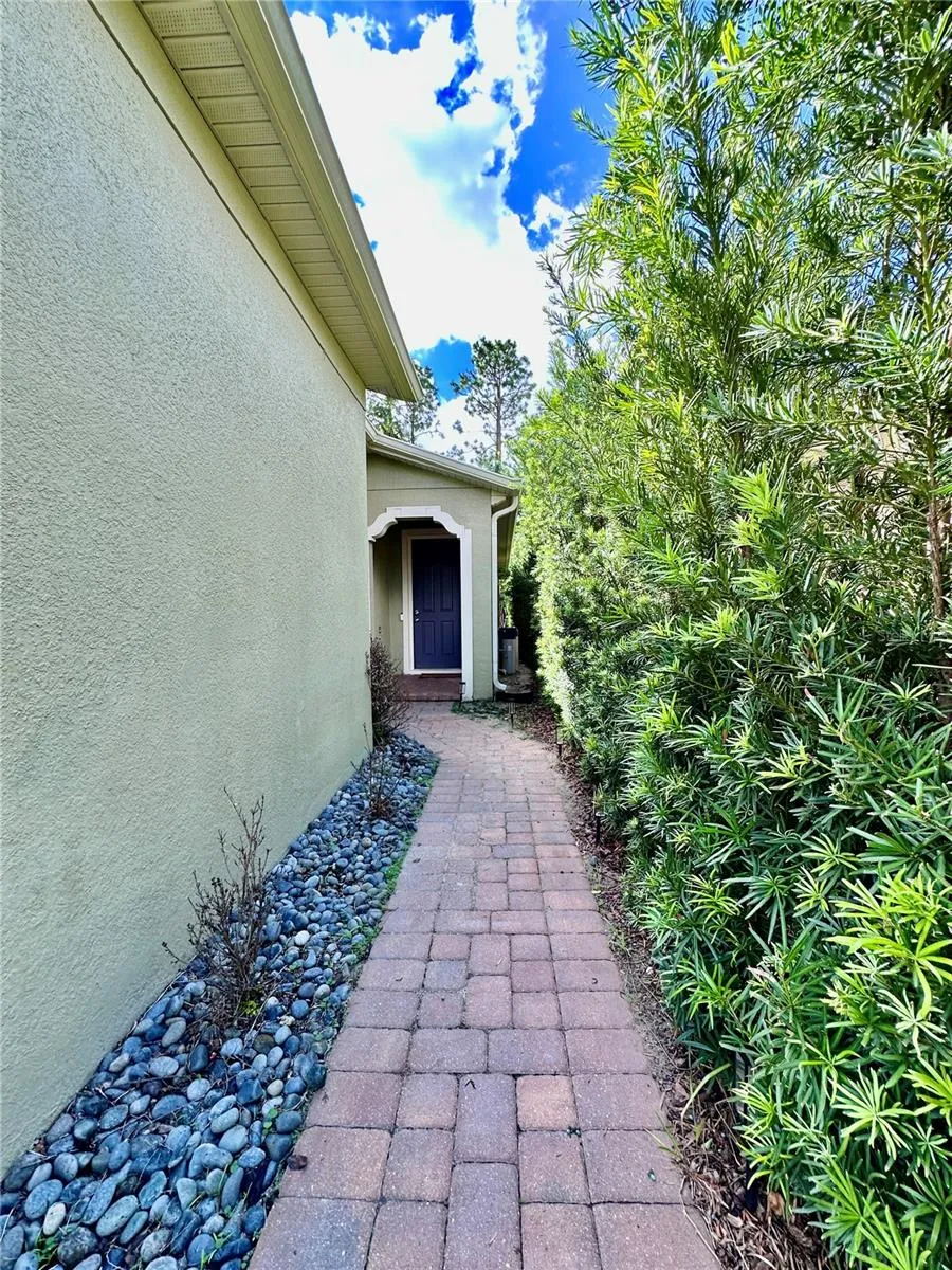 1557 AMBER LEAF CIRCLE Ocoee, FL 34761