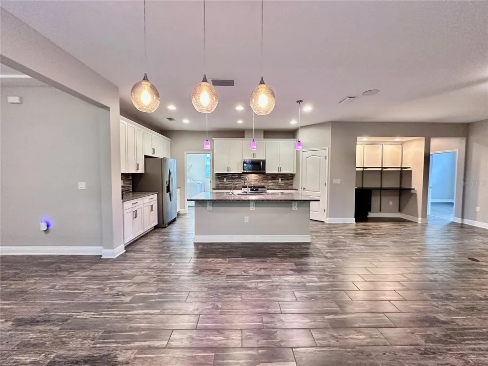 1557 AMBER LEAF CIRCLE Ocoee, FL 34761