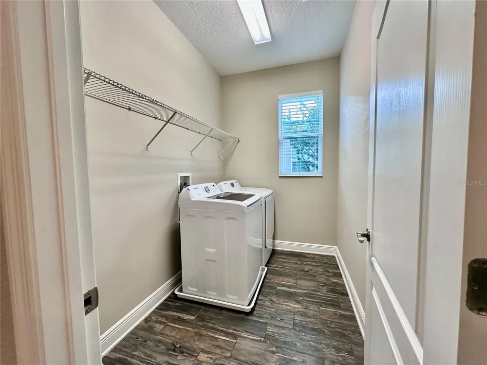 1557 AMBER LEAF CIRCLE Ocoee, FL 34761