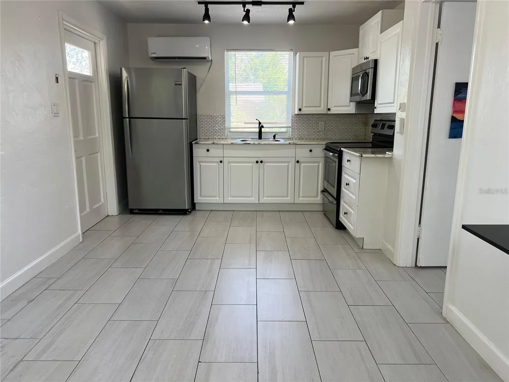 2727 17TH STREET St Petersburg, FL 33713