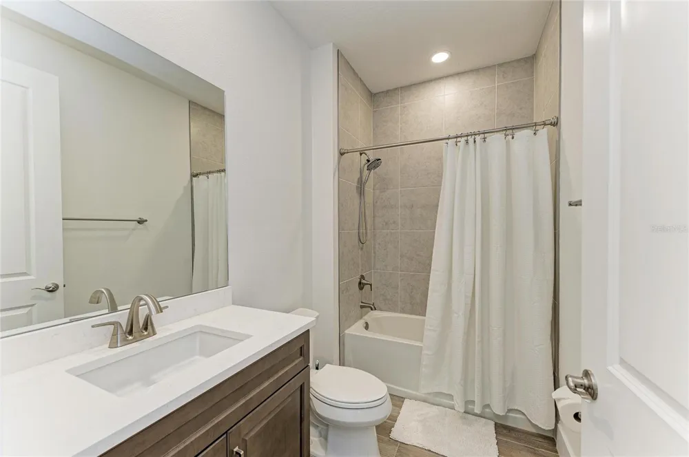 18530 MIDSUMMER PLACE Venice, FL 34293