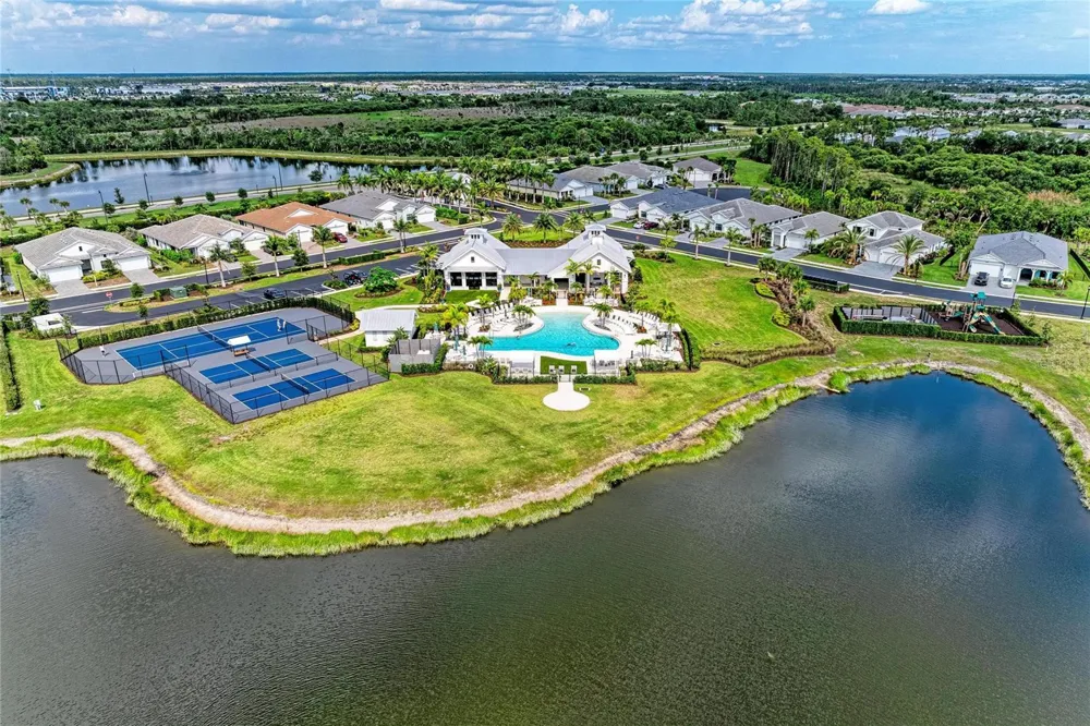 18530 MIDSUMMER PLACE Venice, FL 34293