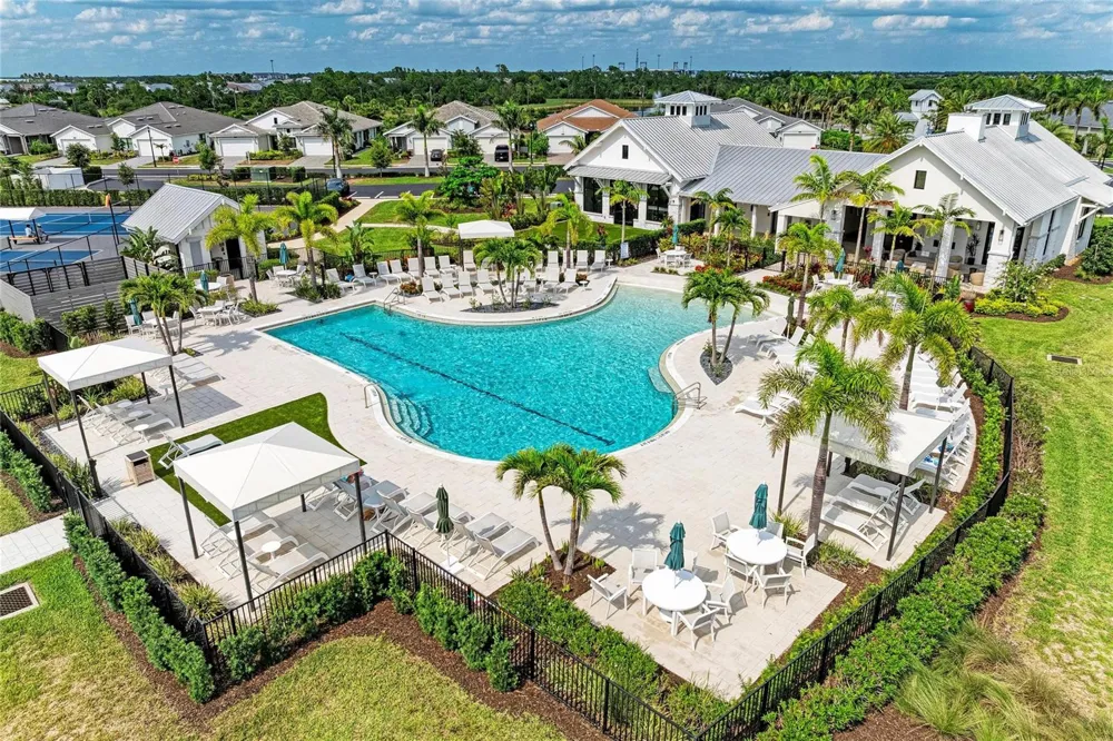18530 MIDSUMMER PLACE Venice, FL 34293