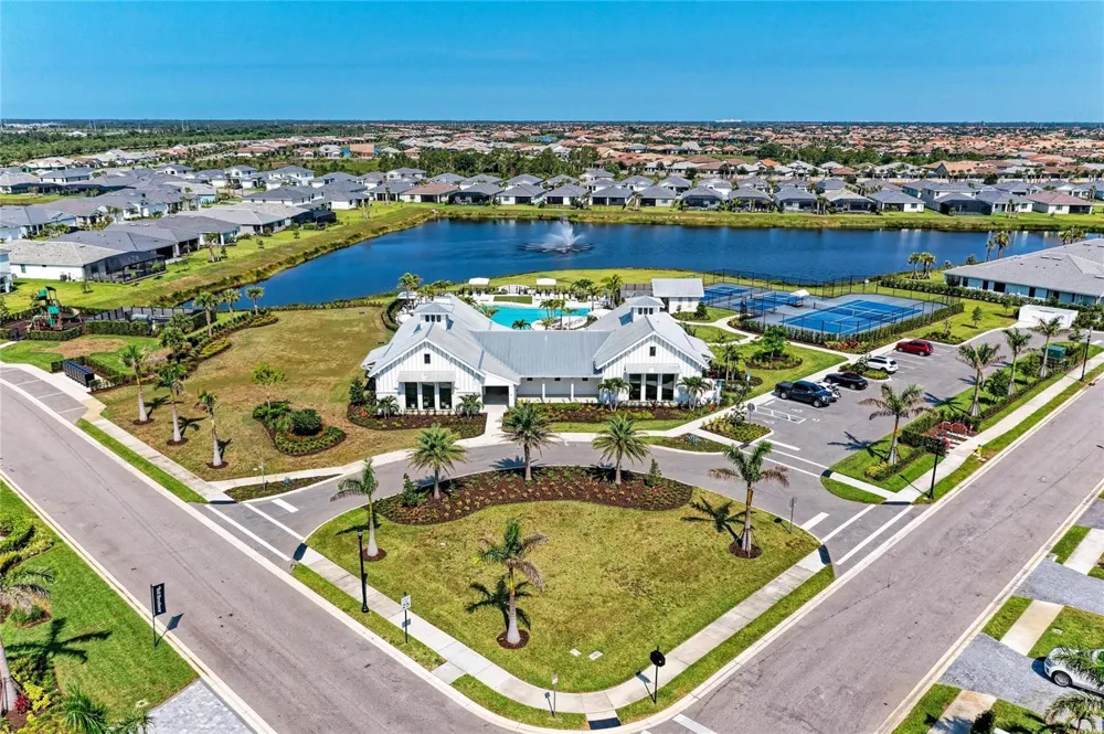 18530 MIDSUMMER PLACE Venice, FL 34293