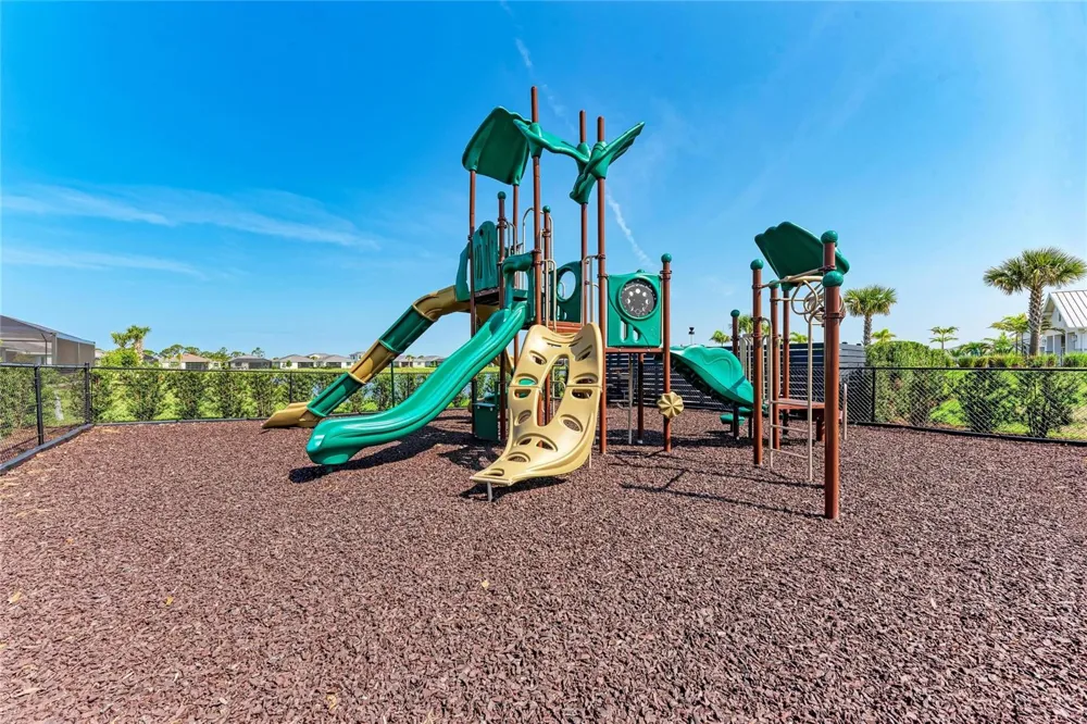 18530 MIDSUMMER PLACE Venice, FL 34293