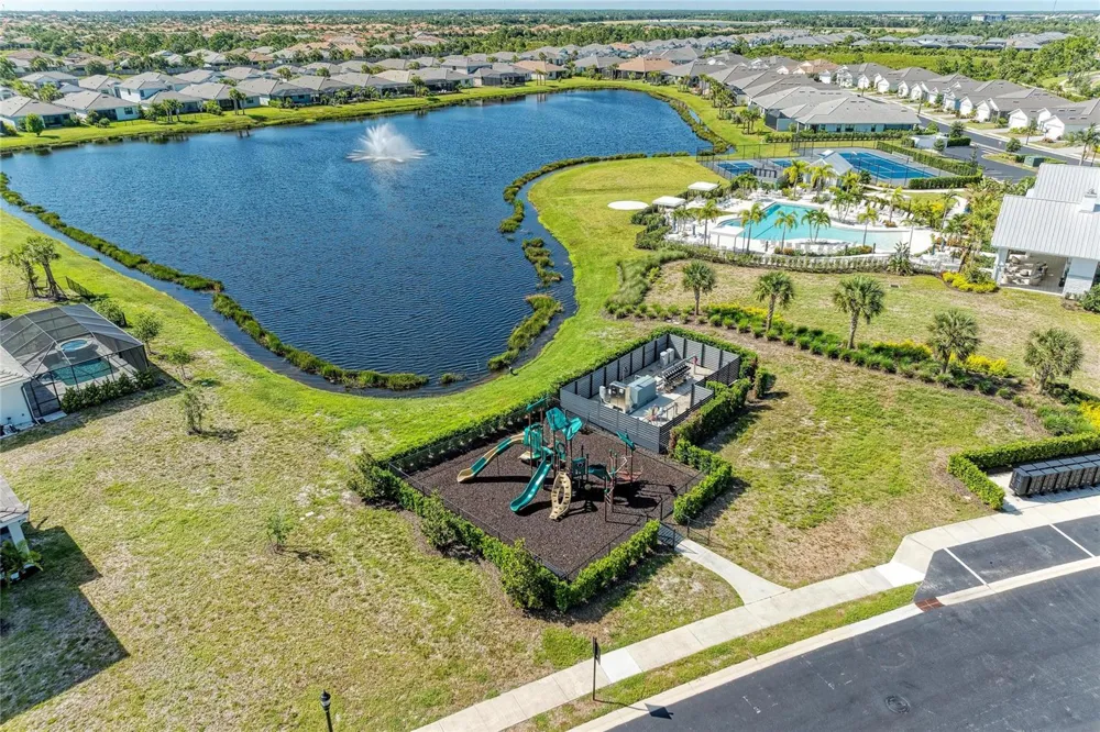 18530 MIDSUMMER PLACE Venice, FL 34293
