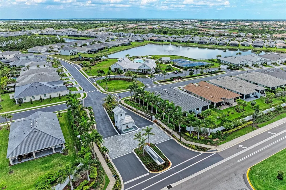18530 MIDSUMMER PLACE Venice, FL 34293