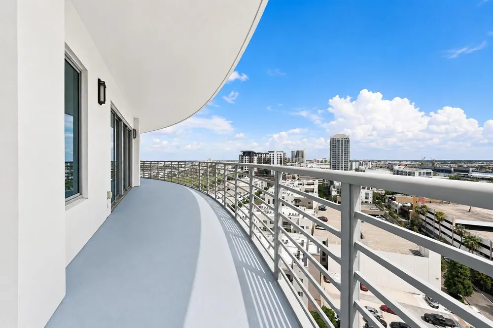 1209 E CUMBERLAND AVENUE #1404 Tampa, FL 33602