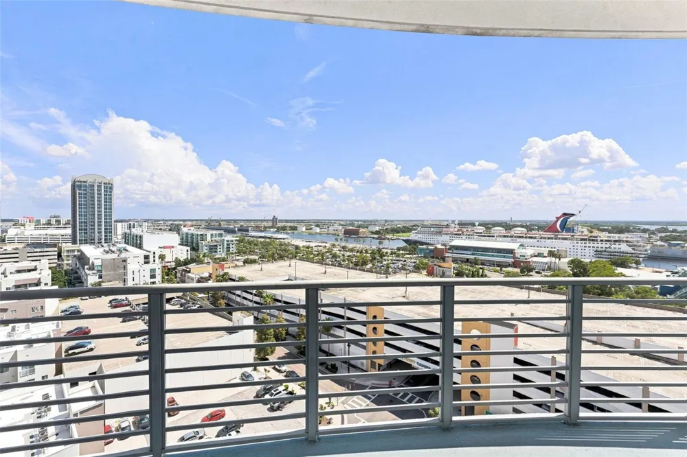 1209 E CUMBERLAND AVENUE #1404 Tampa, FL 33602