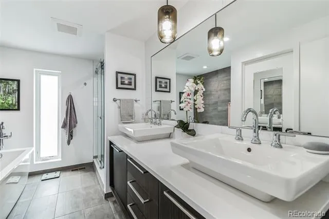 3501 Navajo Street Denver, CO 80211