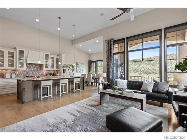 8122 Raphael Lane Littleton, CO 80125