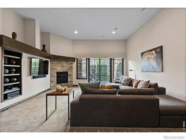 8122 Raphael Lane Littleton, CO 80125
