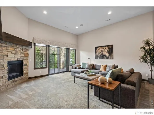 8122 Raphael Lane Littleton, CO 80125