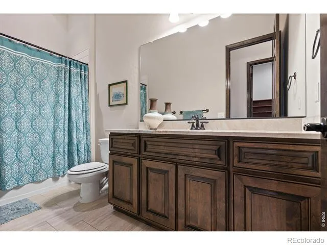 8122 Raphael Lane Littleton, CO 80125