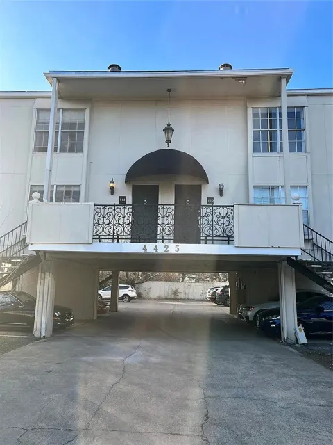 4425 Travis Street #113