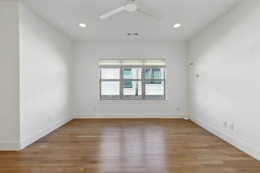 5527 Matalee Avenue Dallas, TX 75206