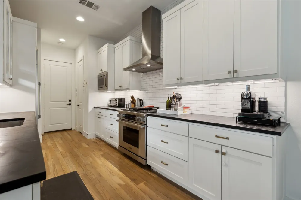 5527 Matalee Avenue Dallas, TX 75206
