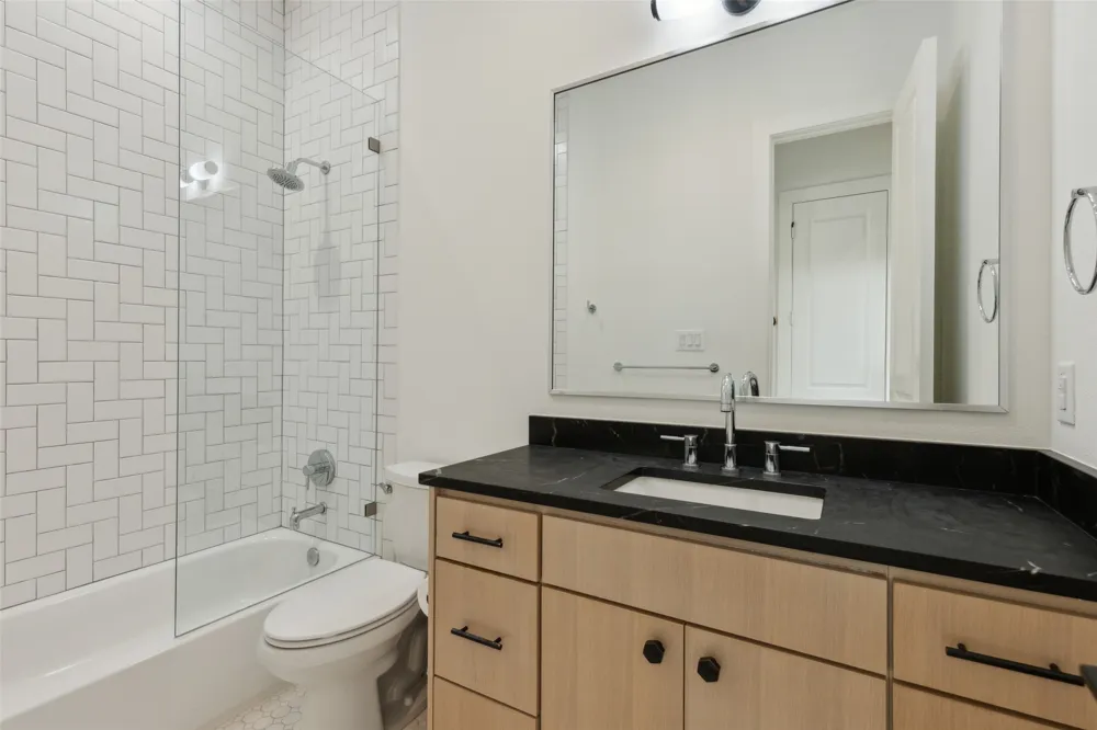 5527 Matalee Avenue Dallas, TX 75206