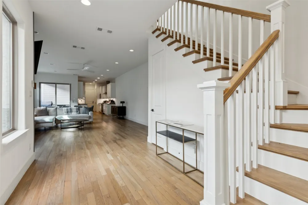 5527 Matalee Avenue Dallas, TX 75206