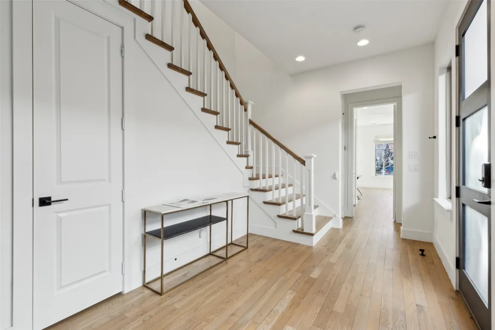 5527 Matalee Avenue Dallas, TX 75206