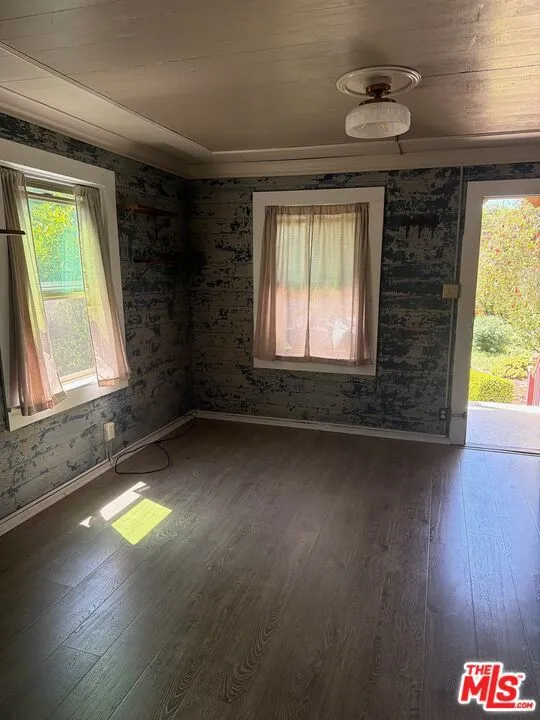 2315 2nd Streert #D Santa Monica, CA 90405