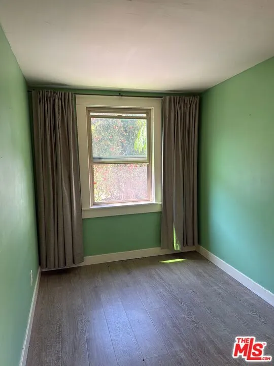 2315 2nd Streert #D Santa Monica, CA 90405
