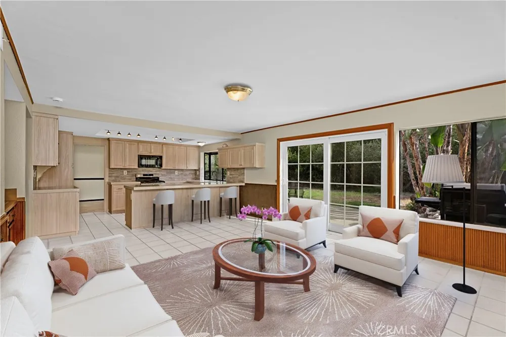 24712 Via Del Rio Lake Forest, CA 92630