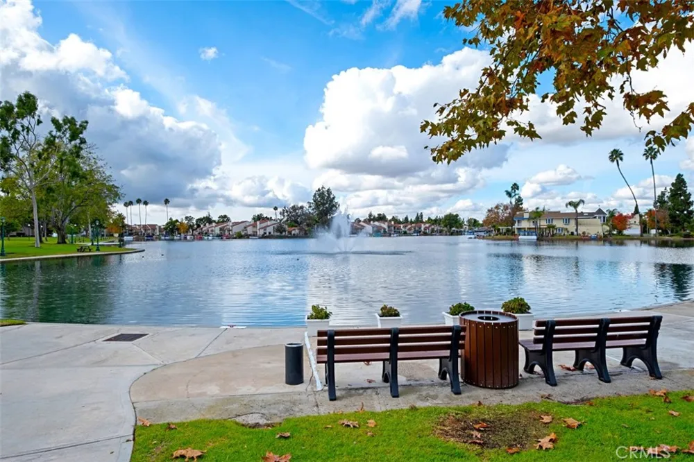 24712 Via Del Rio Lake Forest, CA 92630