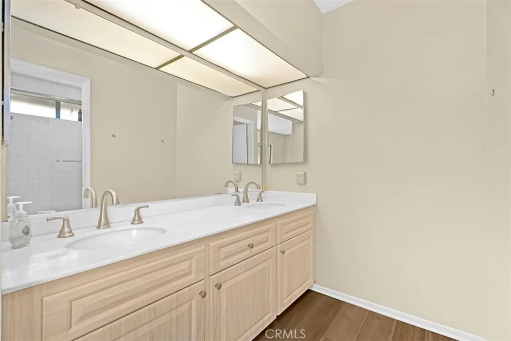 24712 Via Del Rio Lake Forest, CA 92630