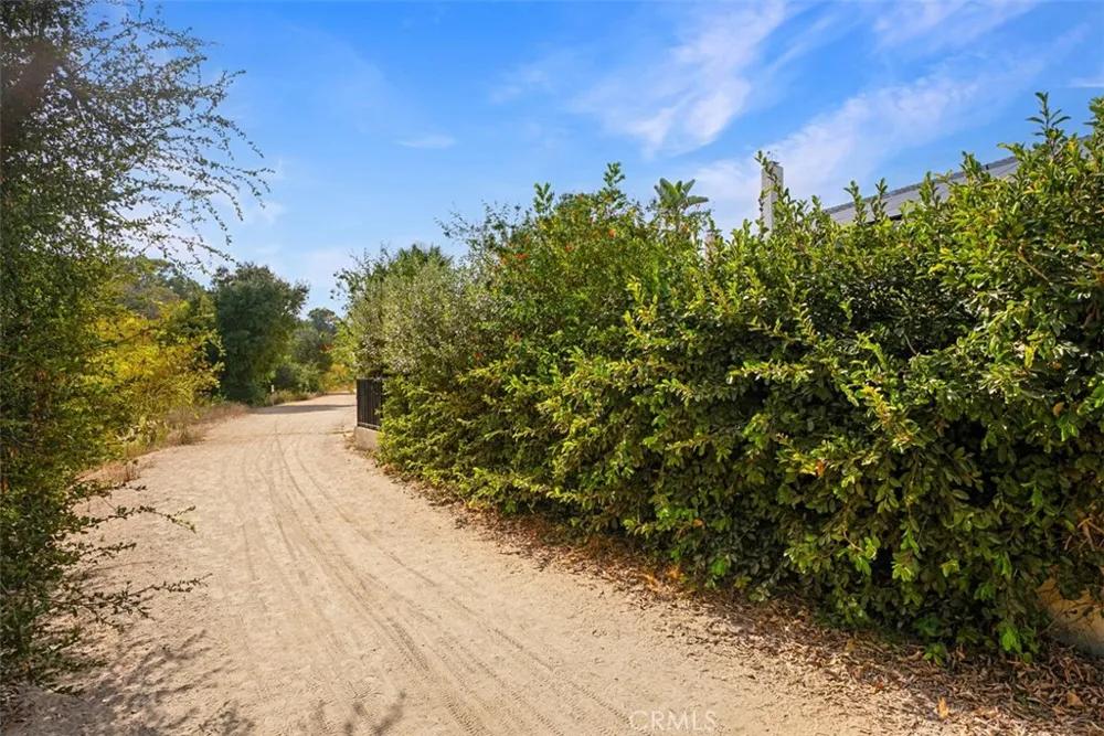 24712 Via Del Rio Lake Forest, CA 92630
