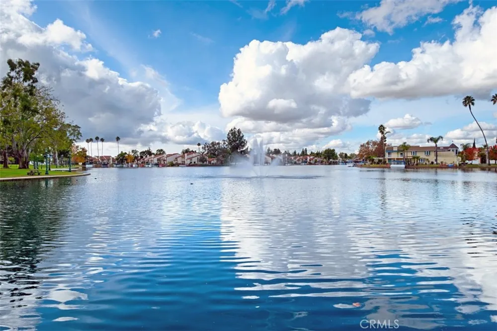 24712 Via Del Rio Lake Forest, CA 92630