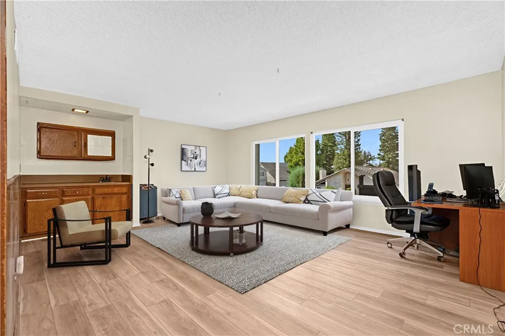 24712 Via Del Rio Lake Forest, CA 92630