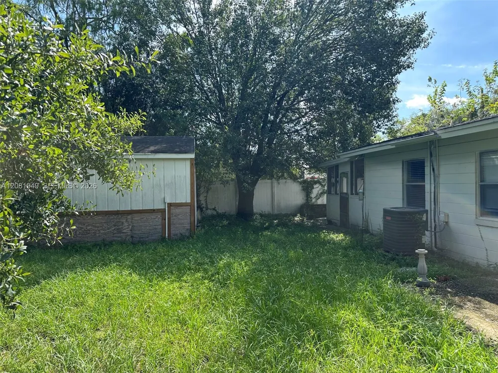 5033 Lexington Avenue Jacksonville, FL 32210