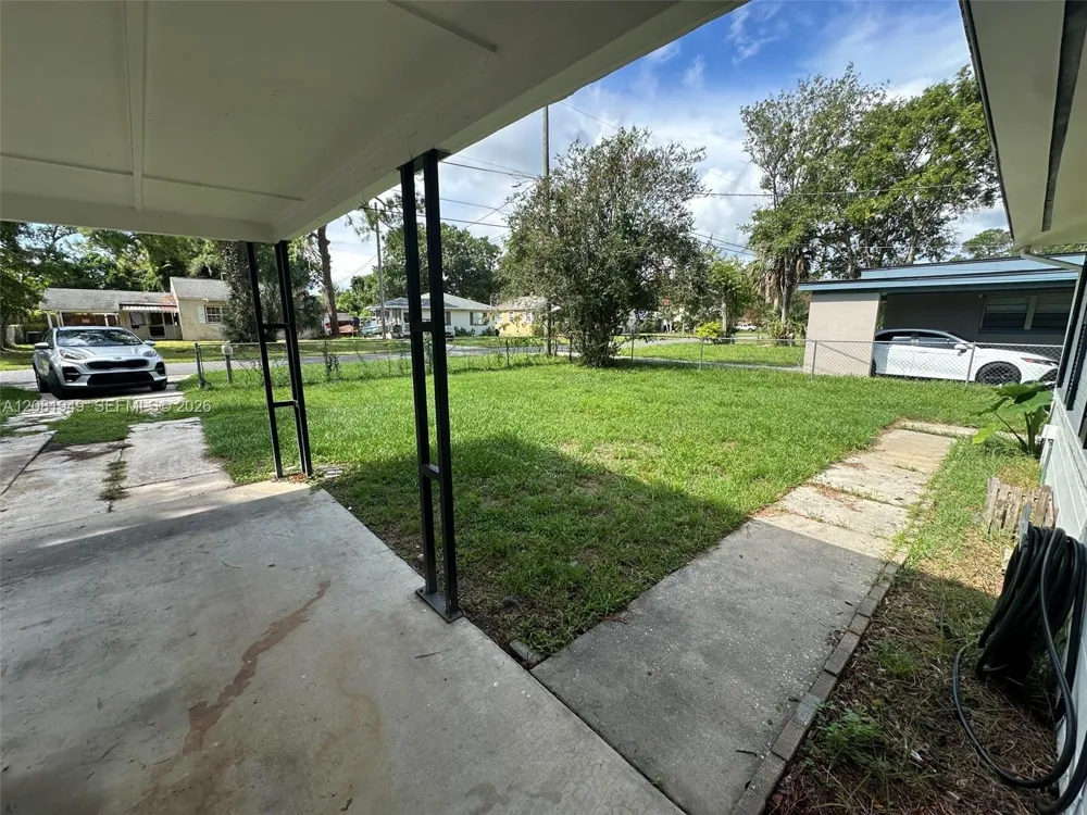 5033 Lexington Avenue Jacksonville, FL 32210