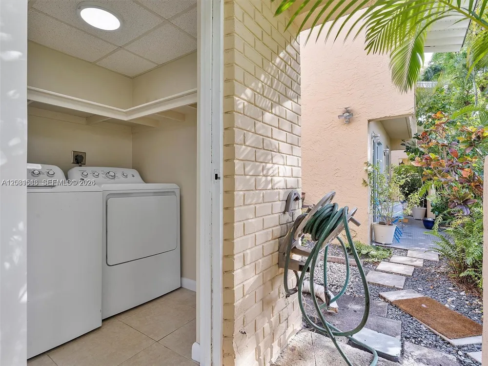 8941 NE 4th Ave Rd #8941 Miami Shores, FL 33138