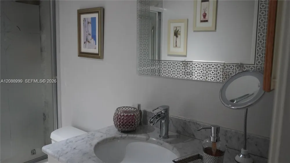 800 S Hollybrook Dr #305 Pembroke Pines, FL 33025
