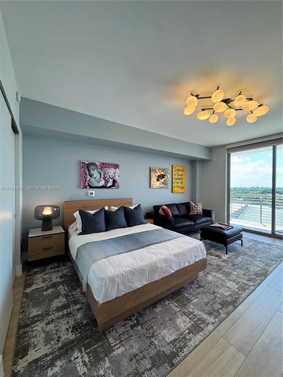90 NE 32nd #817 Miami, FL 33127