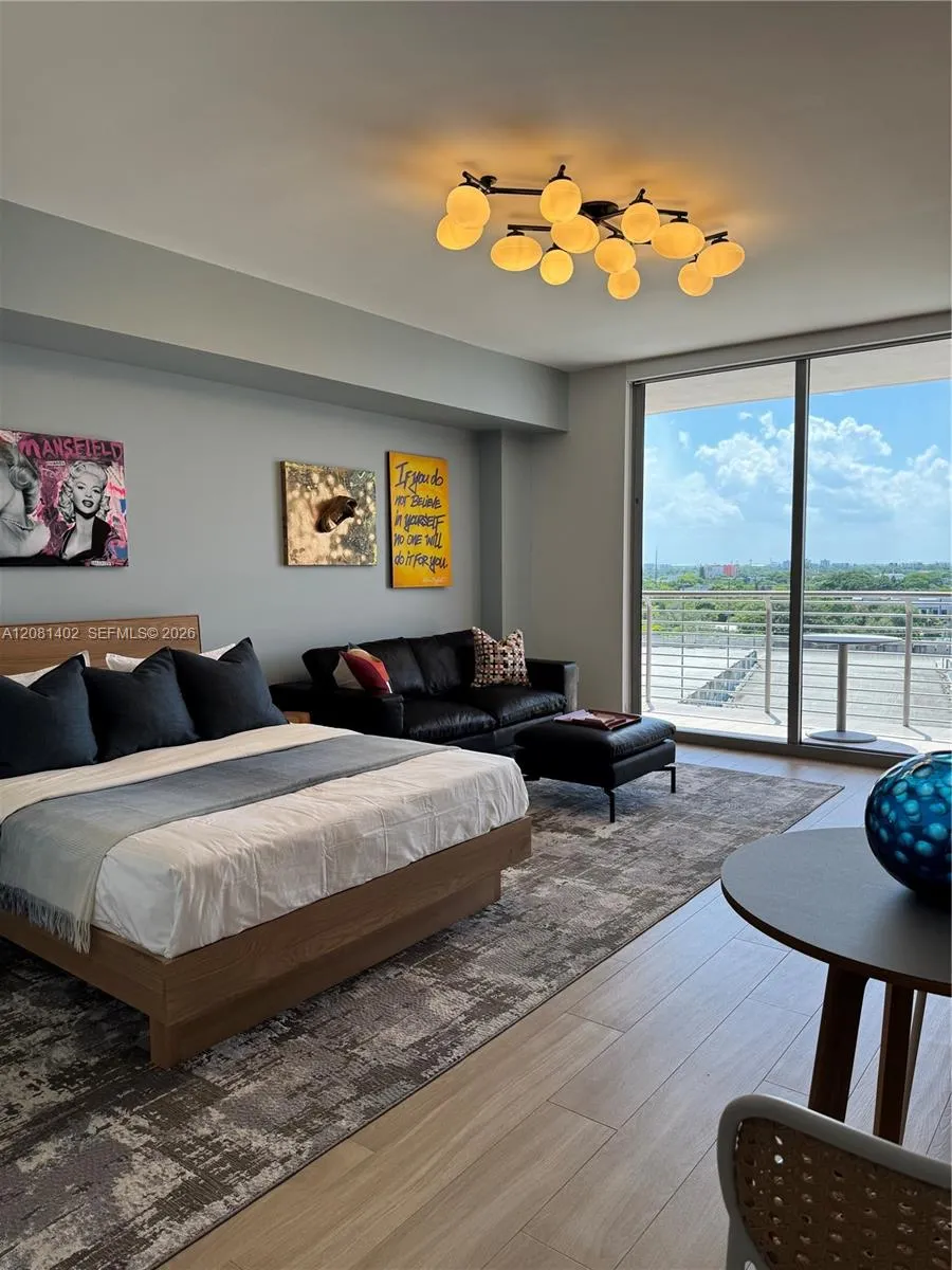 90 NE 32nd #817 Miami, FL 33127