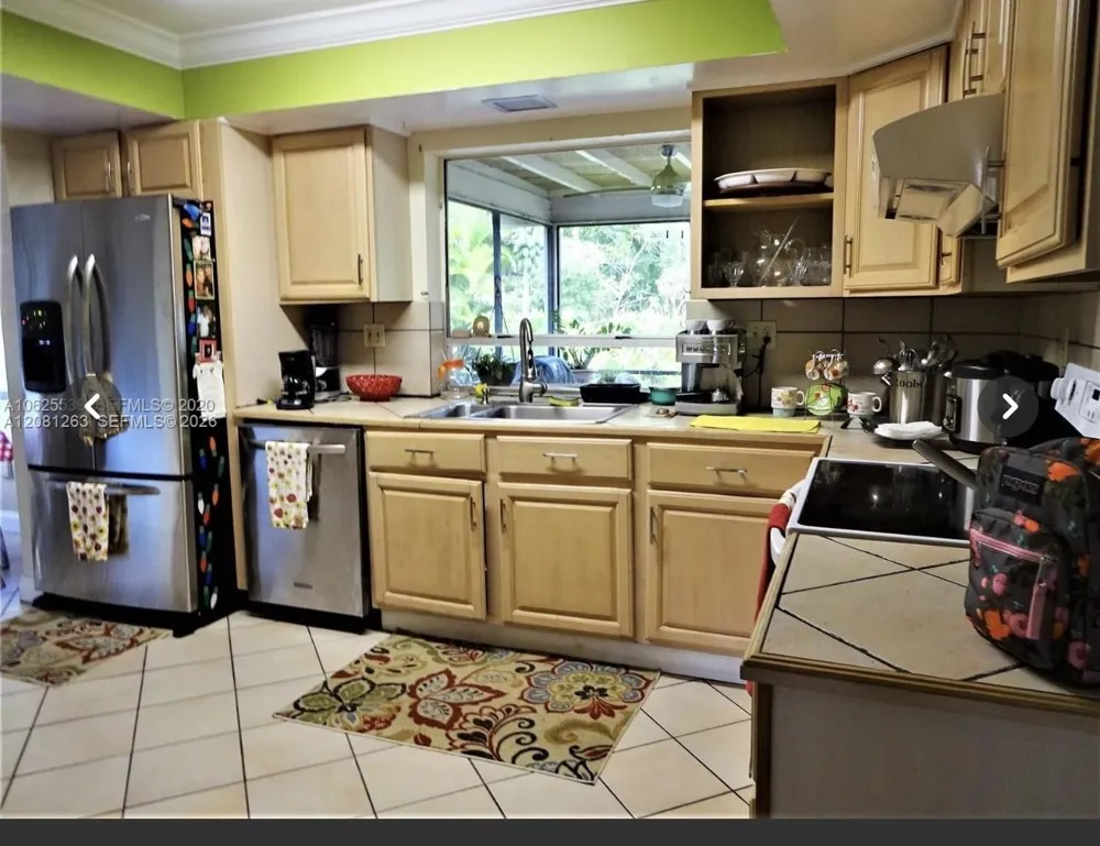 22700 SW 199th Ave Miami, FL 33170