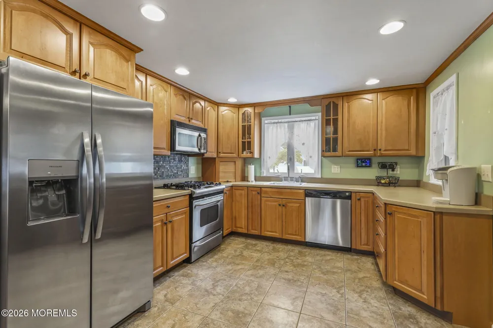 67 Crest Drive Howell, NJ 07731