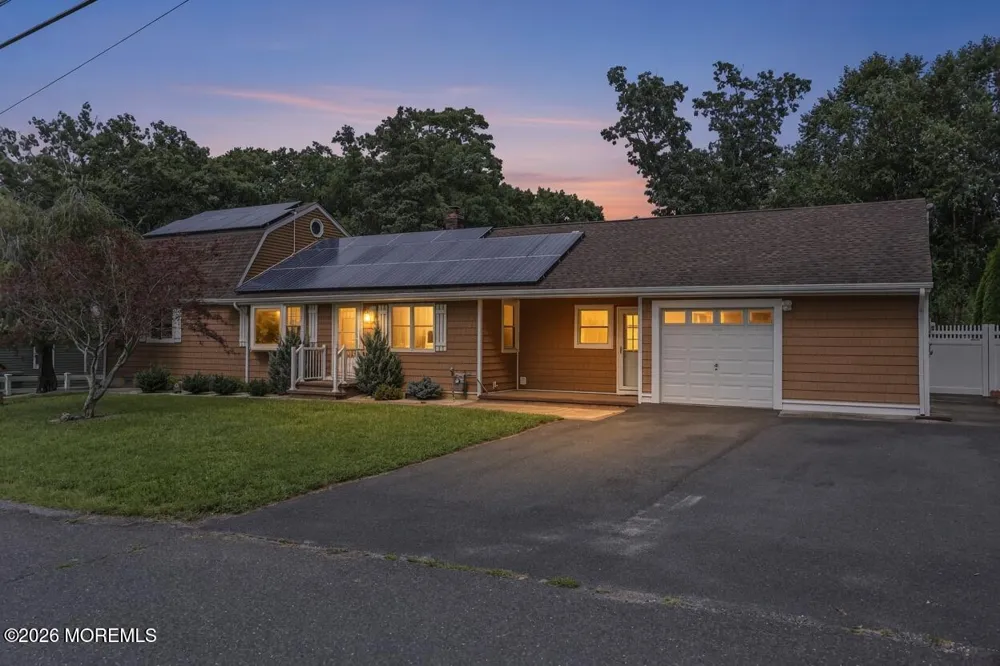 67 Crest Drive Howell, NJ 07731