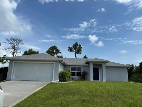 3000 8th Street W