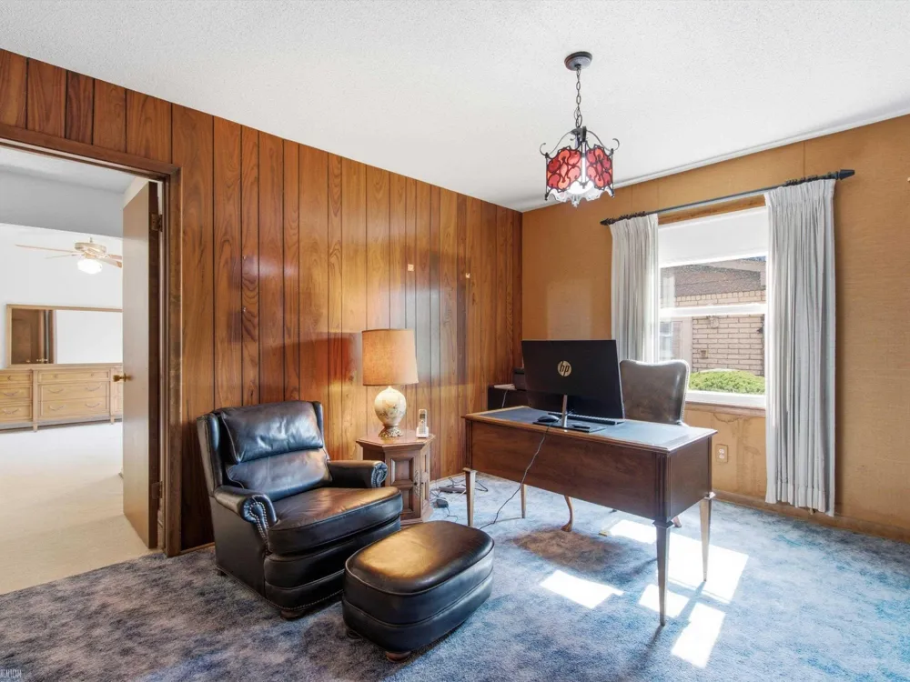 645 Wellington Crescent Mt Clemens City, MI 48043