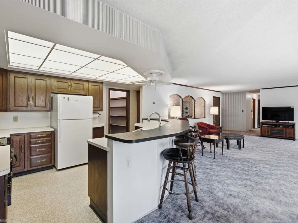 645 Wellington Crescent Mt Clemens City, MI 48043