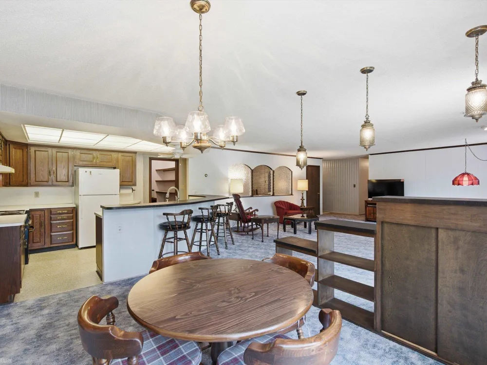 645 Wellington Crescent Mt Clemens City, MI 48043